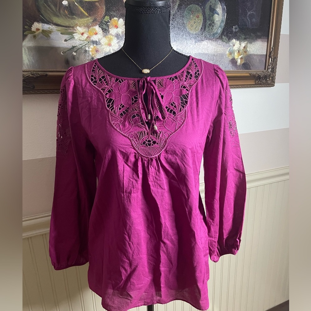White House Black Market
Dark Pink Floral Cutout Blouse
Tunic. Size XSmall - Picture 2 of 15
